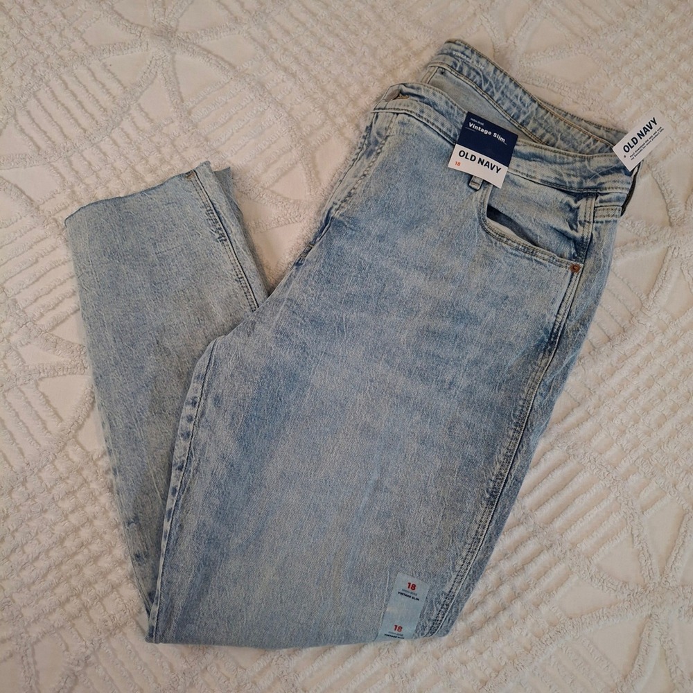 Old Navy‎ Womens 18 Vintage Slim Blue Jeans Light Wash Distressed High Rise NWT